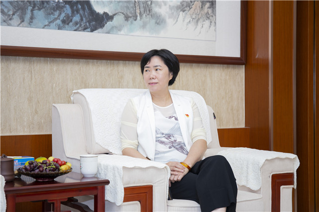 1602648412448930.jpg 河源日?qǐng)?bào)社社長曾淑梅.jpg